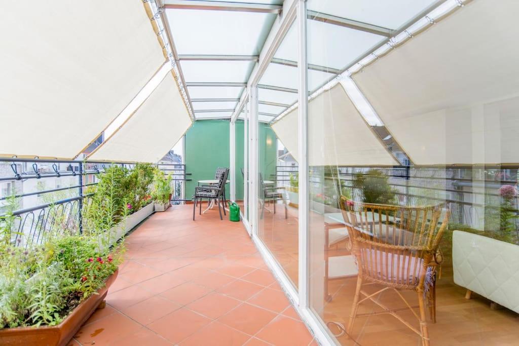 Modernes, Sonniges Appartement Im Herzen Von Duesseldorf Екстериор снимка