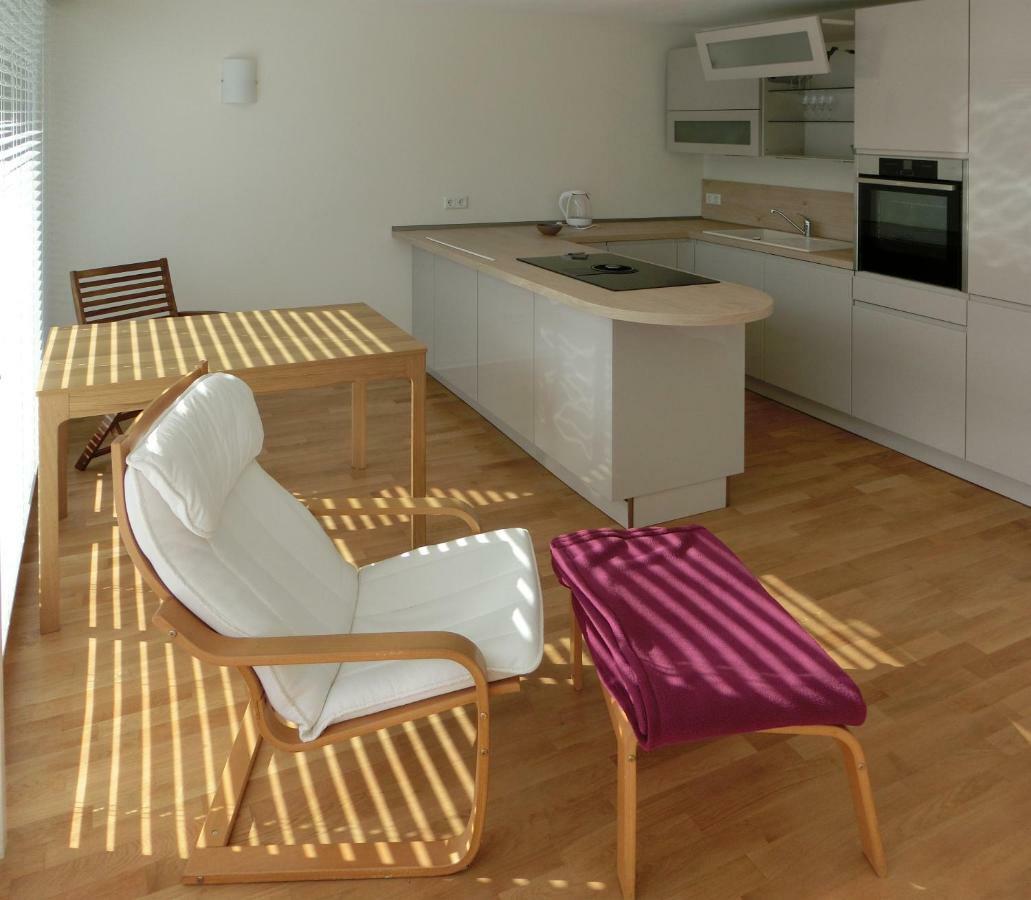 Modernes, Sonniges Appartement Im Herzen Von Duesseldorf Екстериор снимка